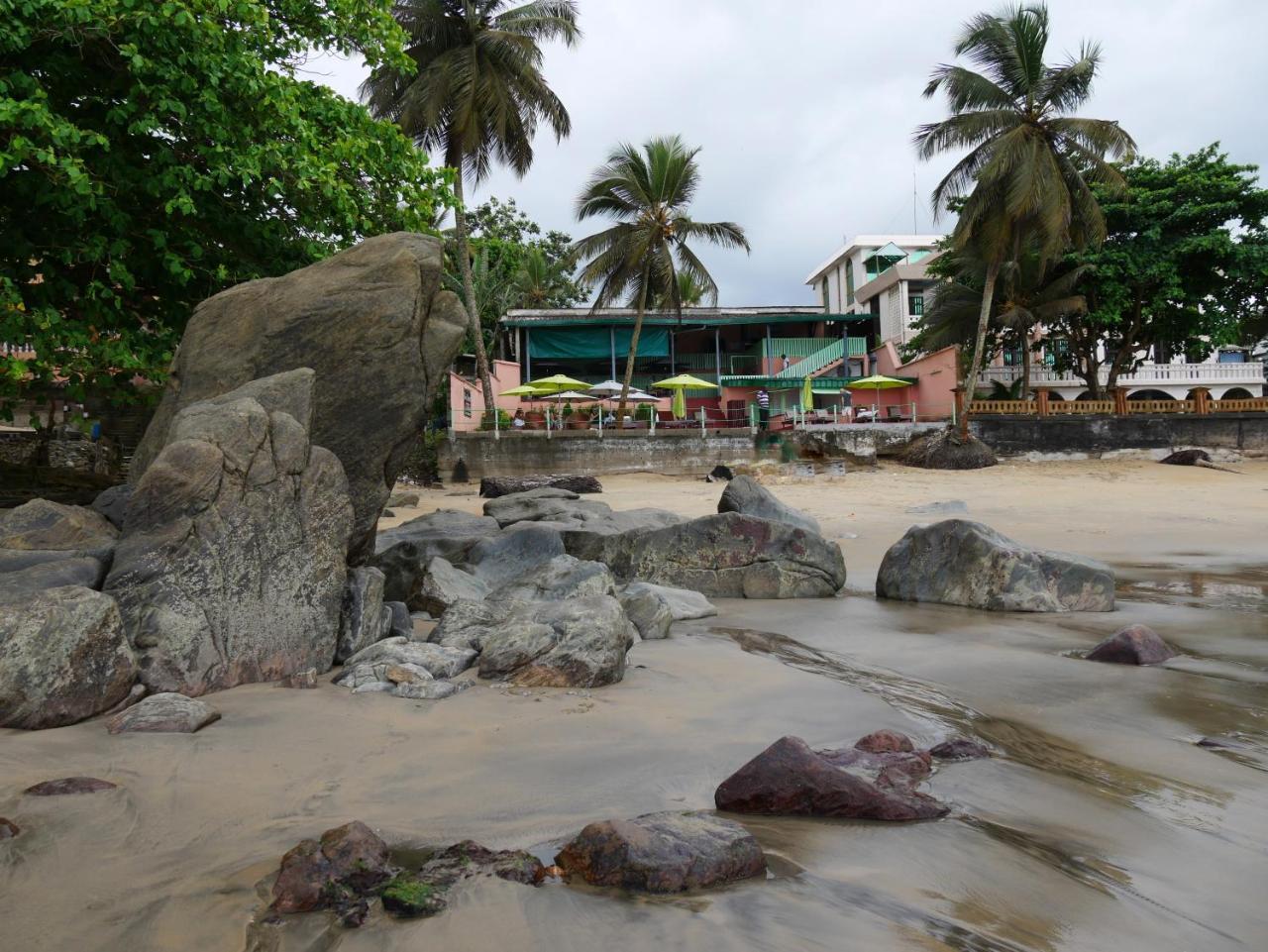 Coco Beach Hotel Kribi Exterior photo